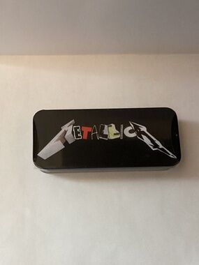 NEW Metallica Album Cover Guitar Pick Tin with 16 picks